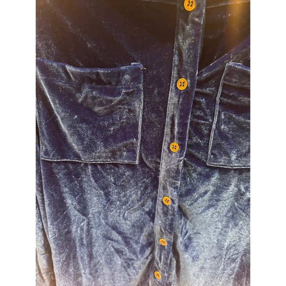 Umgee Women's Blue Velvet Long Sleeve Button Down Shirt Pockets, Size L team - Picture 3 of 6
